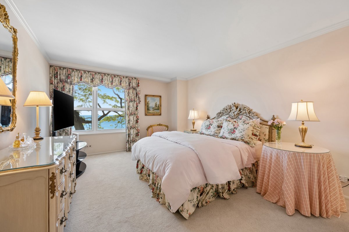 1616 Sheridan Road, Unit 2C Wilmette, IL 60091 - Photo 15 of 24
