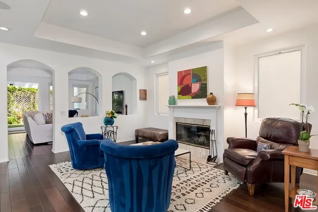 $2,625,000 | 820 Howard Street, Marina del Rey, CA 90292