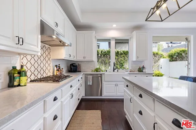 $2,625,000 | 820 Howard Street, Marina del Rey, CA 90292