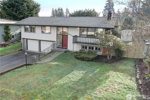 $3,200 | 6626 80th Street Southwest, Lakewood, WA 98499