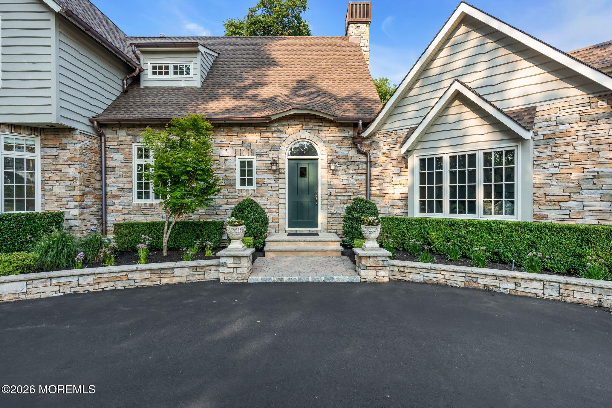 125 Ave Of Two Rivers Rumson, NJ 07760 - Photo 4 of 88 9-web-or-mls-DSC05347