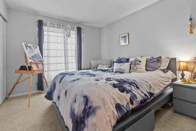 $399,900 | 113 Wallace Street, Bartlett, IL 60103