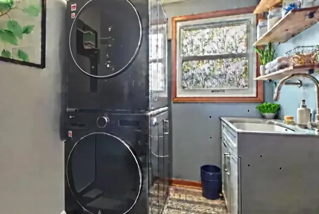 $399,900 | 113 Wallace Street, Bartlett, IL 60103