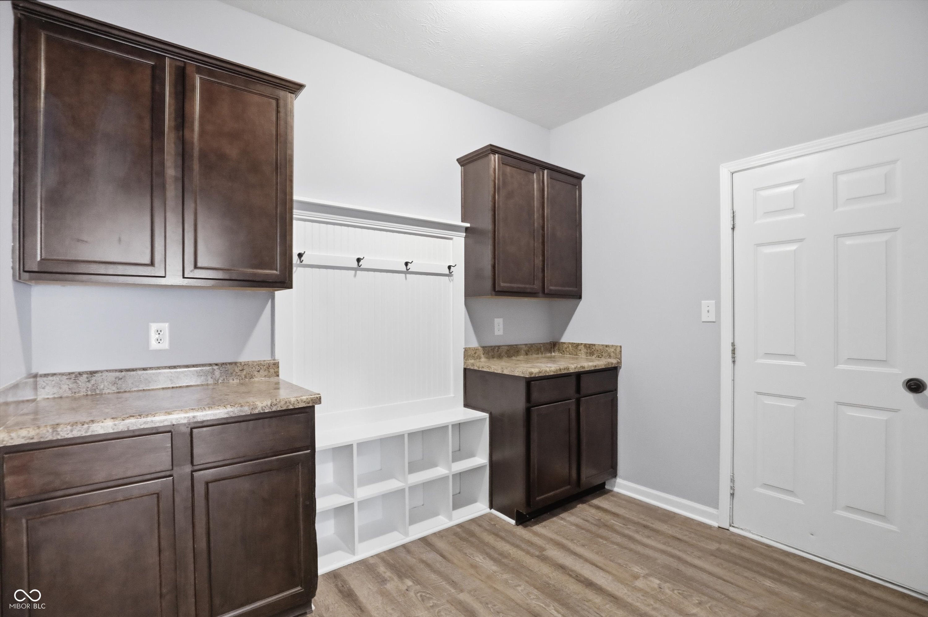 8324 Fieldfare Way Indianapolis, IN 46237 - Photo 7 of 22