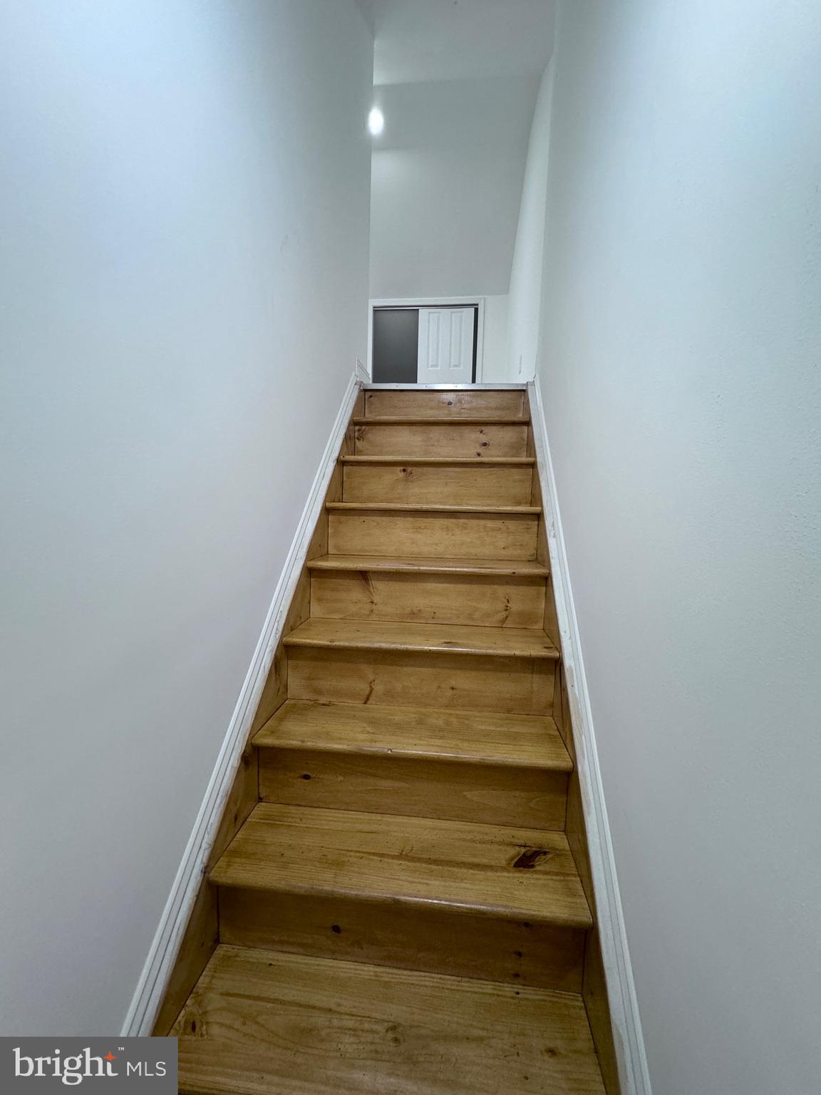 4667 Hawthorne Street Philadelphia, PA 19124 - Photo 13 of 21 a view of entryway