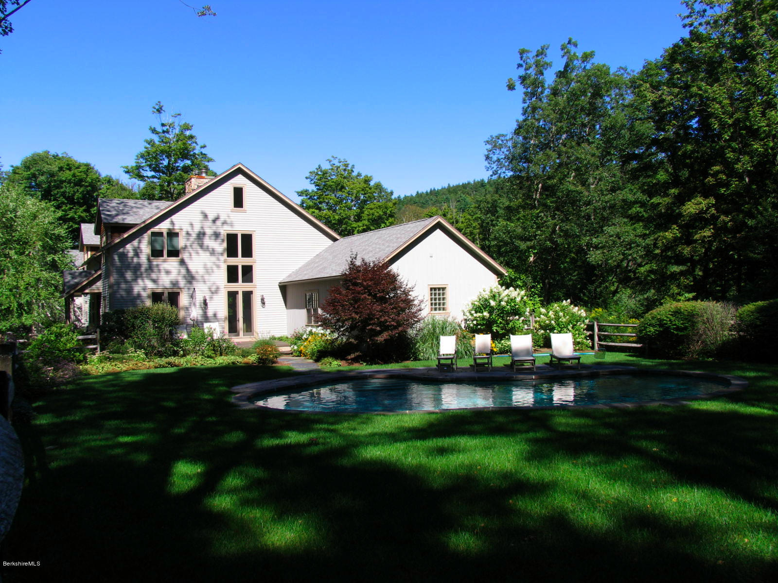 87 Maple Hill Road West Stockbridge, MA 01266 - Photo 2 of 35 IMG_9565