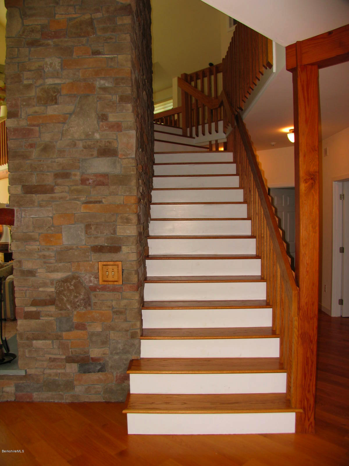 87 Maple Hill Road West Stockbridge, MA 01266 - Photo 14 of 35 IMG_9584