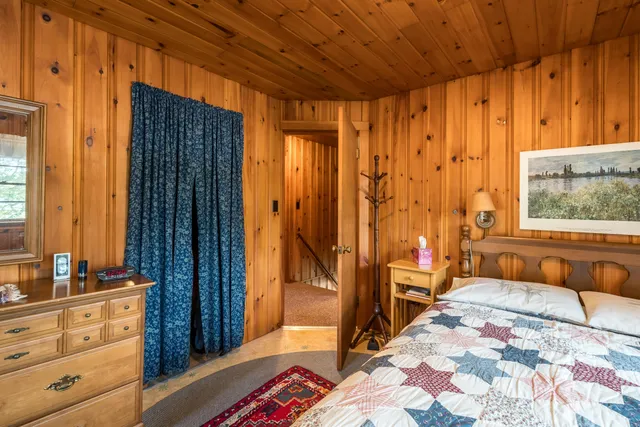 $830,000 | 24 Chickadee Way, Norway, ME 04268