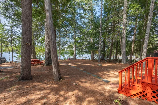 $830,000 | 24 Chickadee Way, Norway, ME 04268