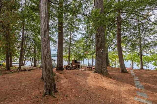 $830,000 | 24 Chickadee Way, Norway, ME 04268