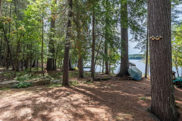 $830,000 | 24 Chickadee Way, Norway, ME 04268