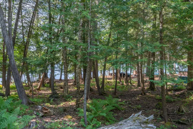 $830,000 | 24 Chickadee Way, Norway, ME 04268