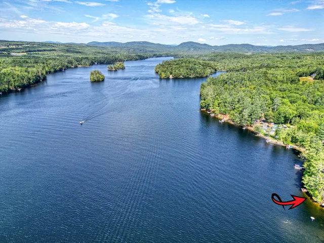 $830,000 | 24 Chickadee Way, Norway, ME 04268