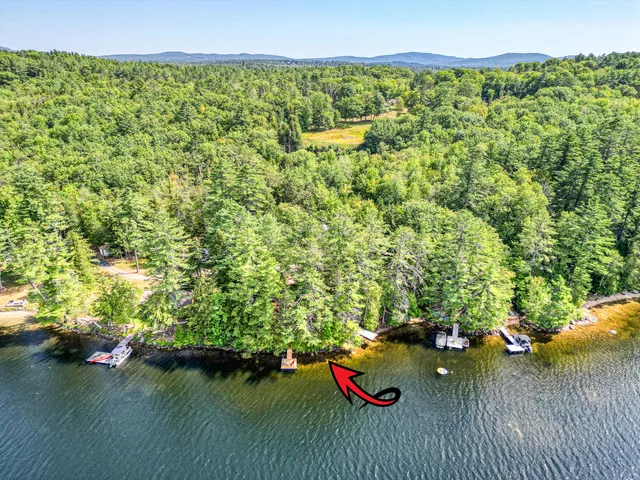 $830,000 | 24 Chickadee Way, Norway, ME 04268
