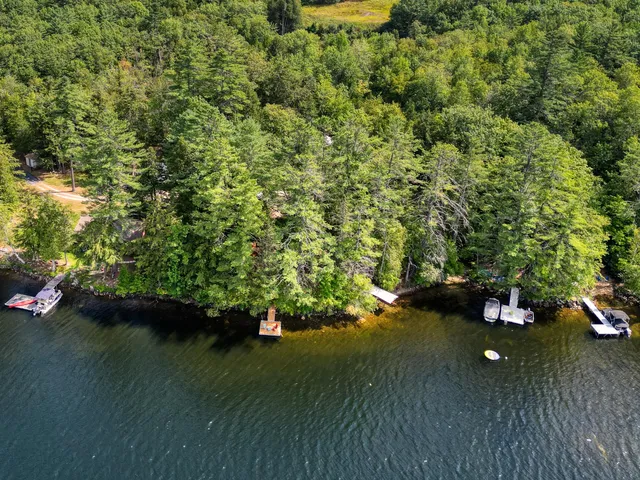 $830,000 | 24 Chickadee Way, Norway, ME 04268