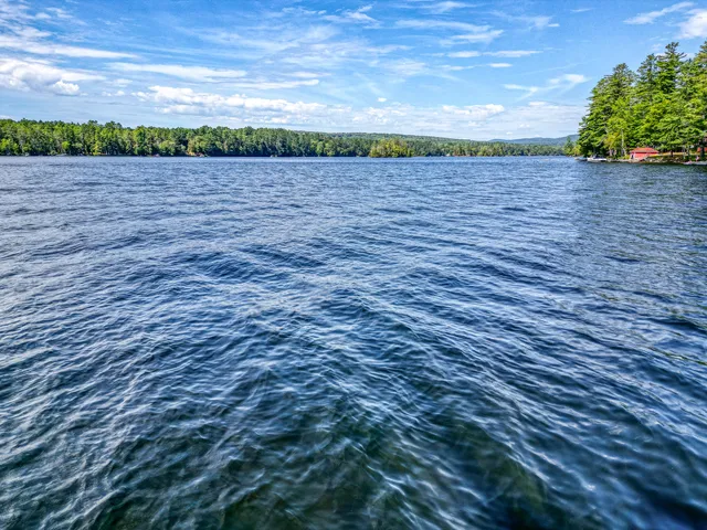 $830,000 | 24 Chickadee Way, Norway, ME 04268