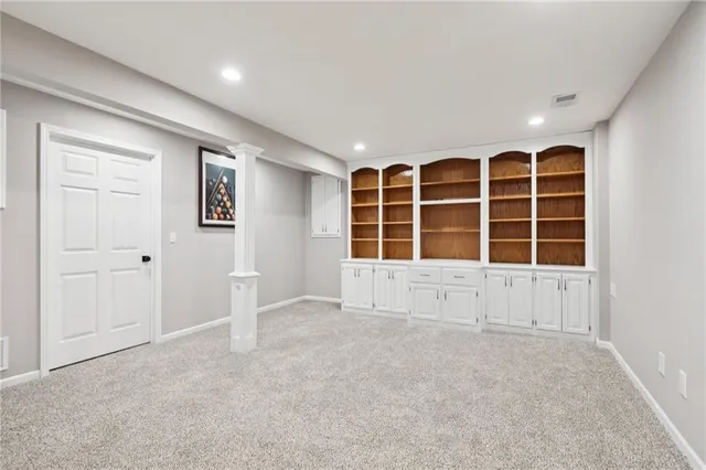 $369,900 | 821 Northeast Colleen Drive, Lee's Summit, MO 64086