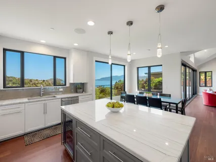 $6,277,000 | 9 Burrell Court, Tiburon, CA 94920