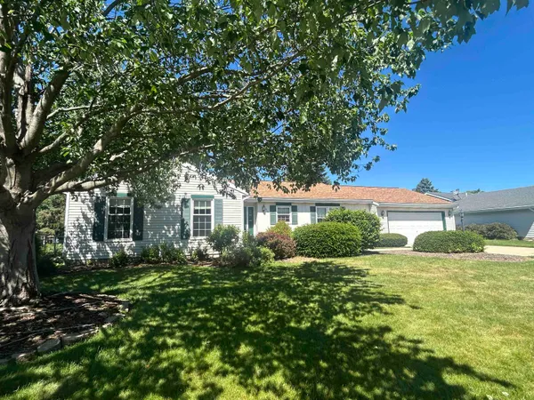 $299,000 | 919 North Wuthering Hills Drive, Janesville, WI 53546