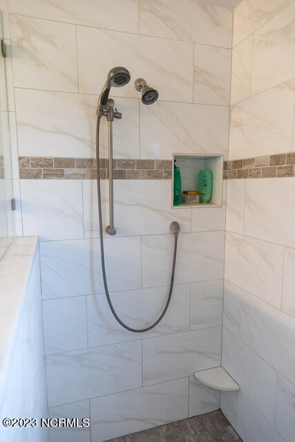 3620 Country Club Road Morehead City, NC 28557 - Photo 18 of 26 Double shower head in walk in shower