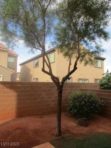 $2,050 | 6853 Homing Dove Street, North Las Vegas, NV 89084