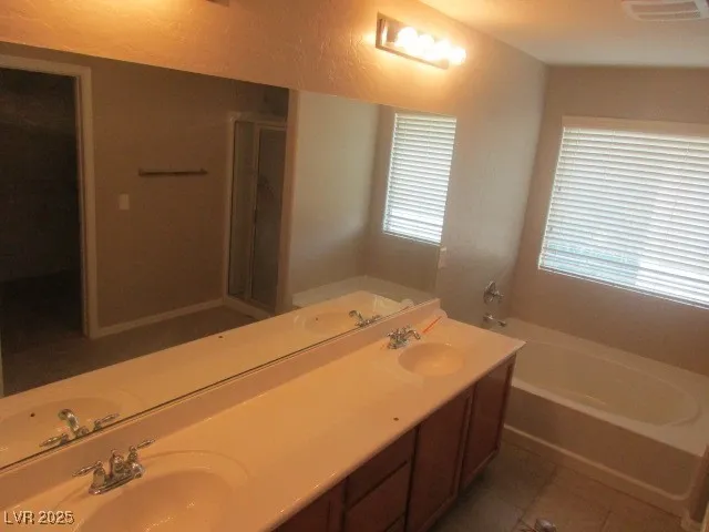 $2,050 | 6853 Homing Dove Street, North Las Vegas, NV 89084