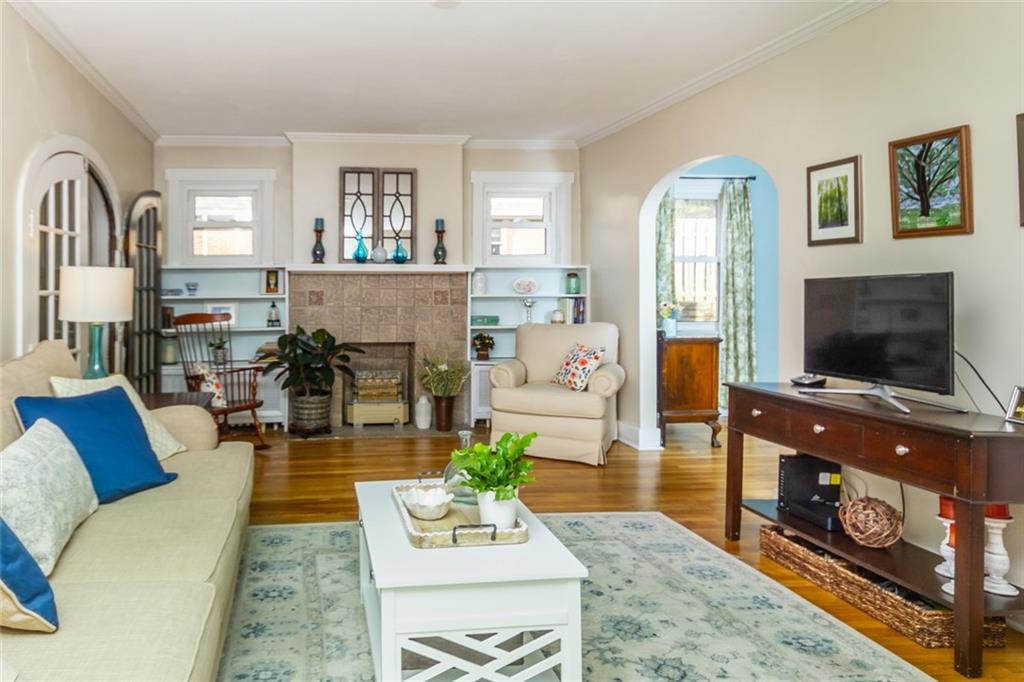 269 Cascade Road Pittsburgh, PA 15221 - Photo 6 of 22 Gallery Image 6