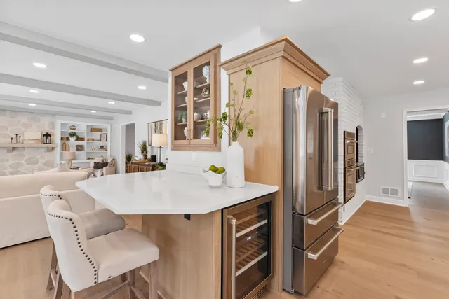 $1,649,000 | 10525 North Fairway Lane, Mequon, WI 53092