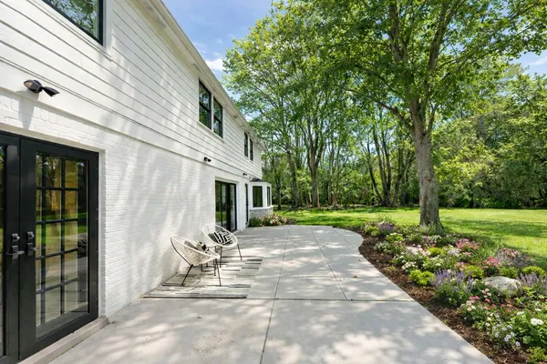 $1,599,999 | 10525 North Fairway Lane, Mequon, WI 53092