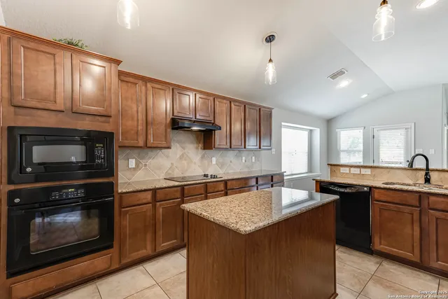 $489,000 | 23702 Misty Peak, San Antonio, TX 78258