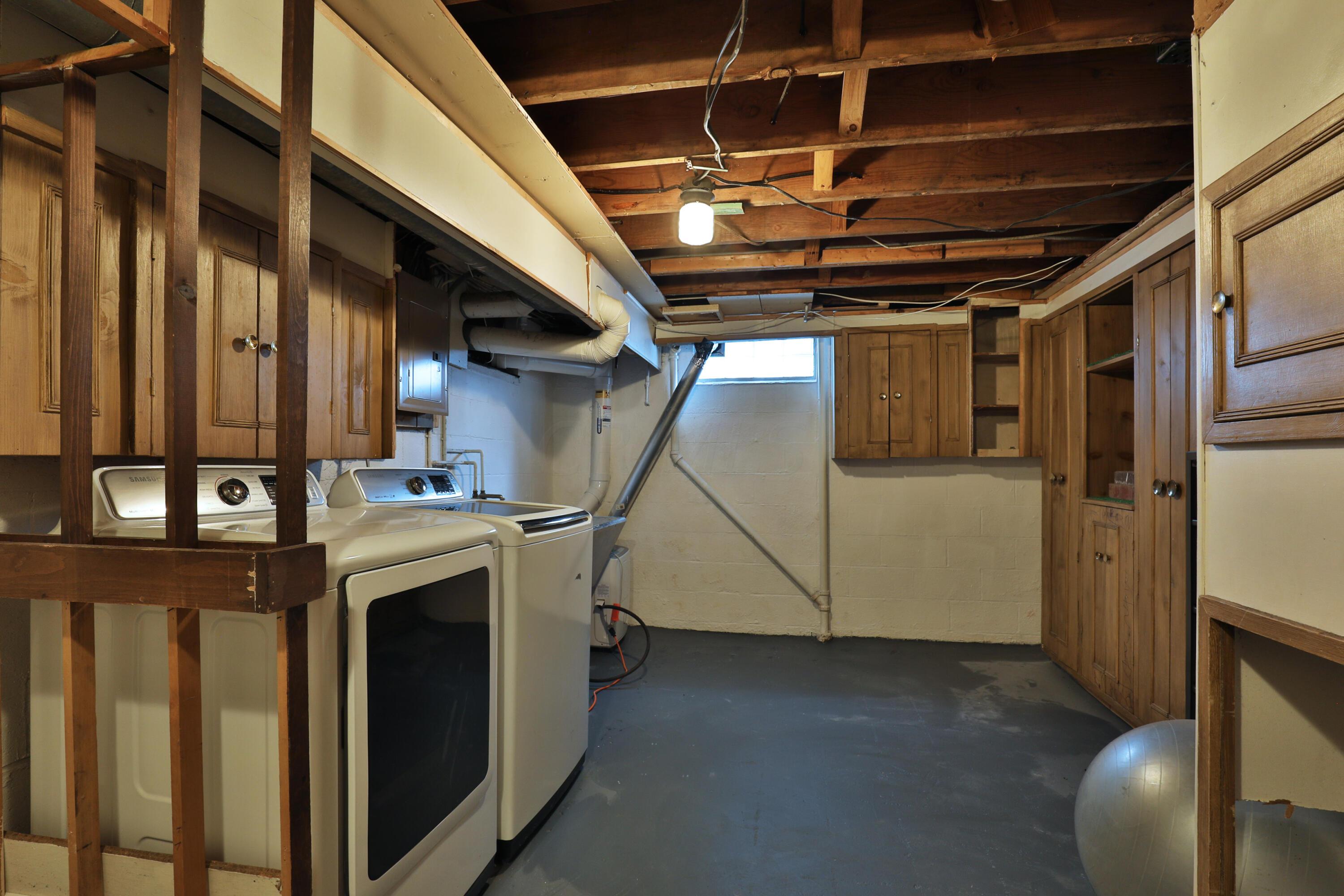 98 North Merkle Road Columbus, OH 43209 - Photo 42 of 46