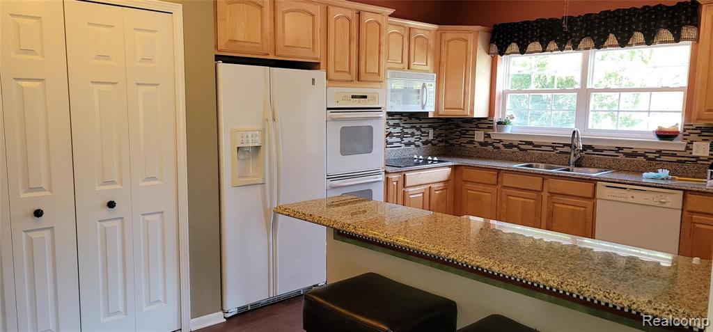 699 West Bluff Court Rochester, MI 48307 - Photo 10 of 42