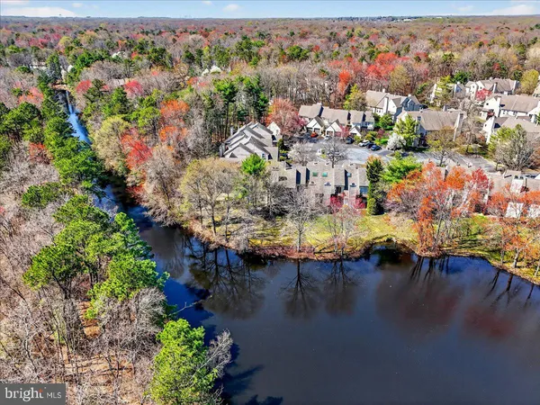 $349,000 | 100 Woodlake Drive, Marlton, NJ 08053