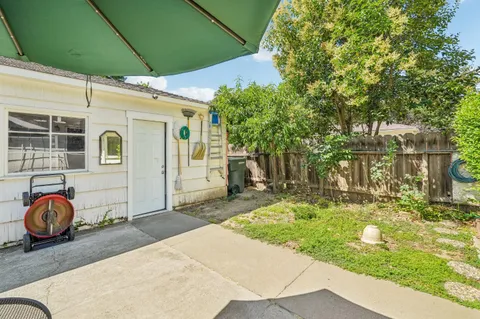 $699,000 | 430 Lovella Way, Sacramento, CA 95819