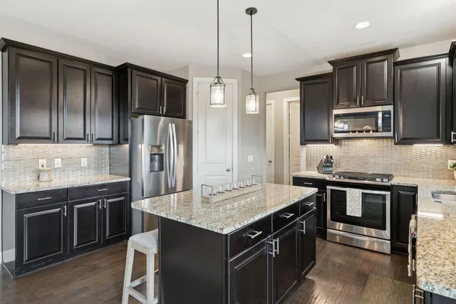 $639,000 | 1437 Copper Hills Drive, Carver, MN 55315