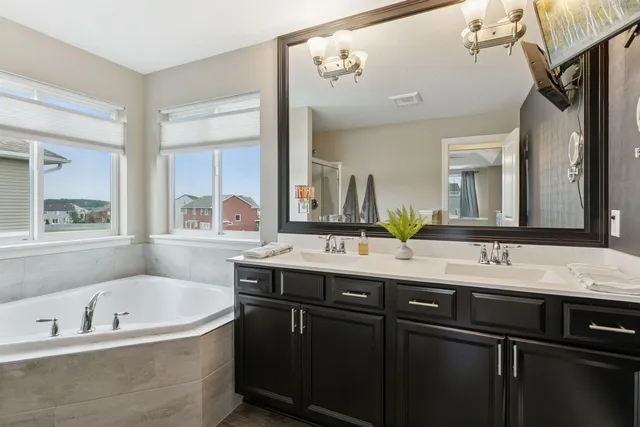 $639,000 | 1437 Copper Hills Drive, Carver, MN 55315