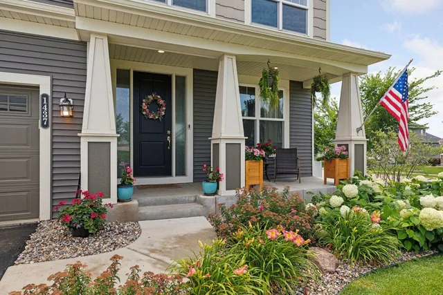 $639,000 | 1437 Copper Hills Drive, Carver, MN 55315