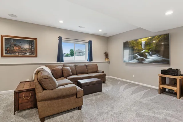 $639,000 | 1437 Copper Hills Drive, Carver, MN 55315