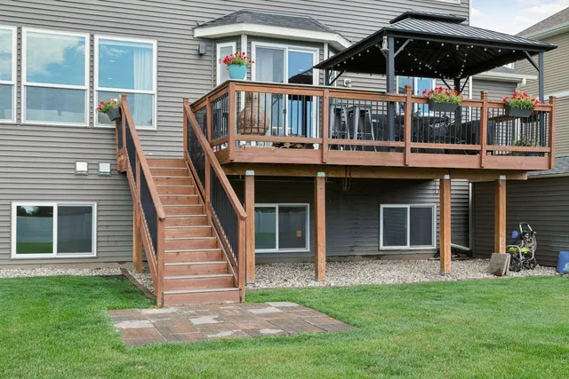 $639,000 | 1437 Copper Hills Drive, Carver, MN 55315