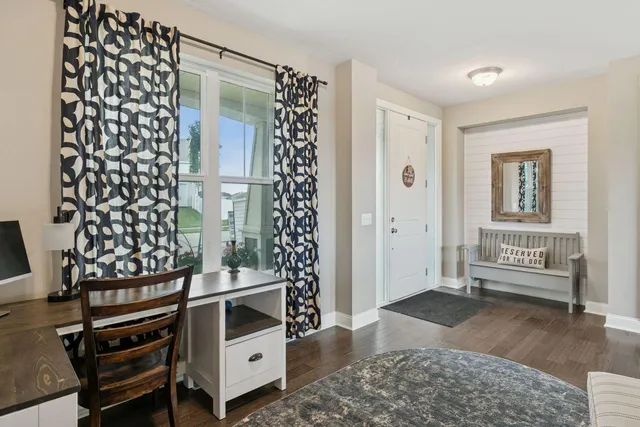 $639,000 | 1437 Copper Hills Drive, Carver, MN 55315