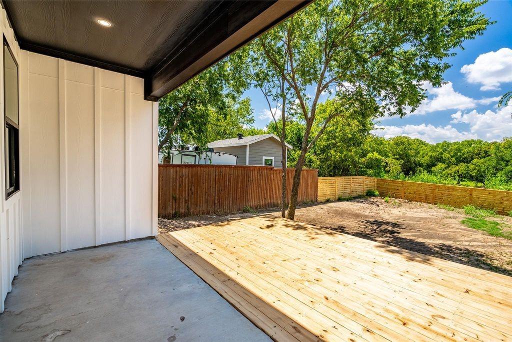1017 Cedarcrest Drive Mesquite, TX 75149 - Photo 19 of 20 a view of a backyard