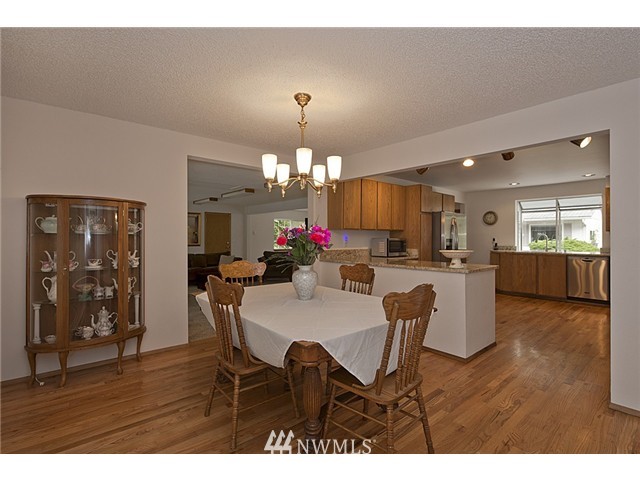 4601 224th Street Southeast Bothell, WA 98021 - Photo 5 of 24