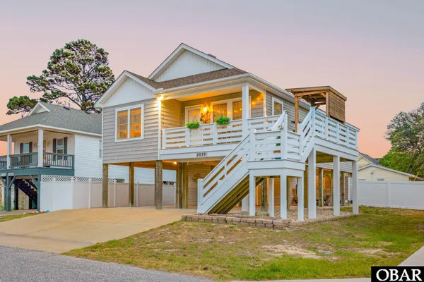 $699,000 | 2039 Yorktown Street, Kill Devil Hills, NC 27948
