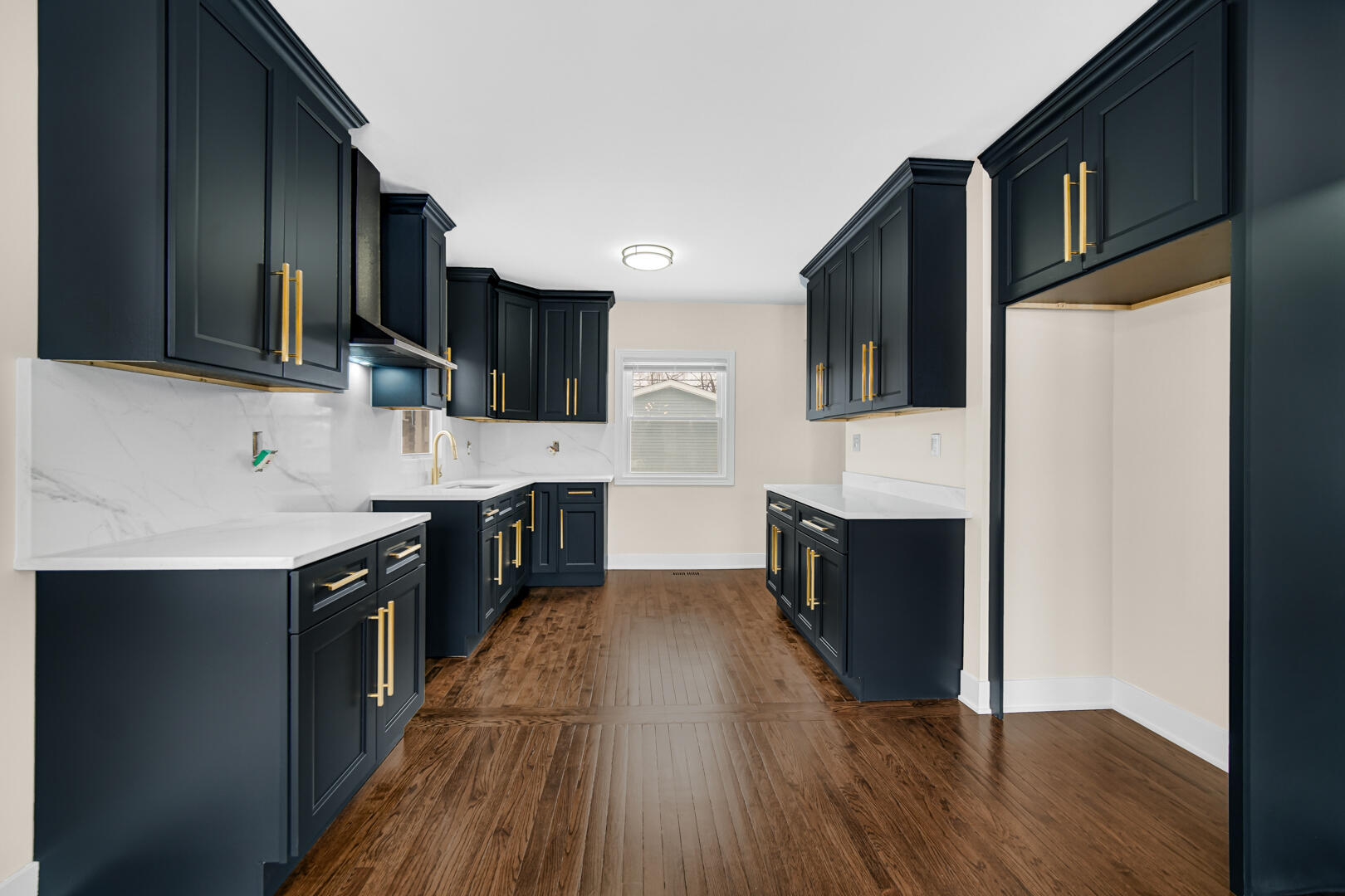 755 Johnson Street Gary, IN 46402 - Photo 13 of 29 1620x1080