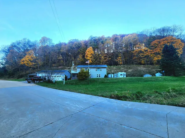 $420,000 | 4811 Lynn Hollow Lane, Potosi, WI 53820