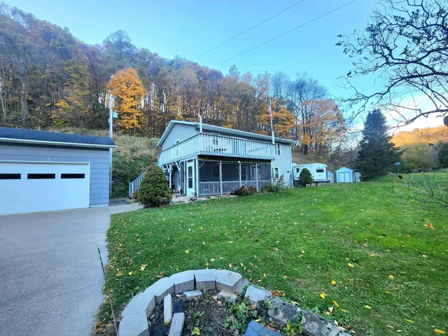 $420,000 | 4811 Lynn Hollow Lane, Potosi, WI 53820