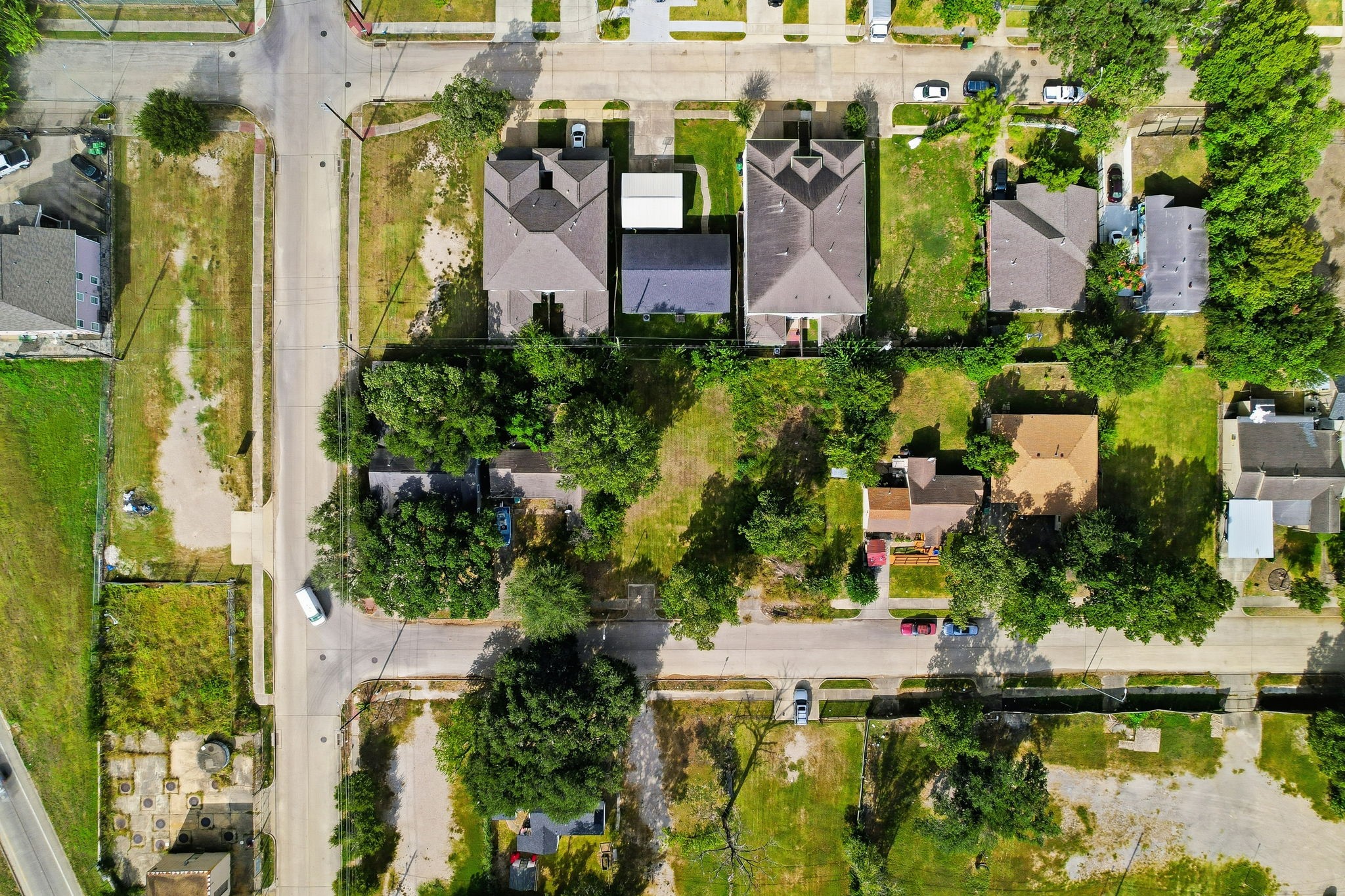 3309 Natchez Street Houston, TX 77021 - Photo 5 of 9 an aerial view of residential houses with outdoor space and swimming pool
