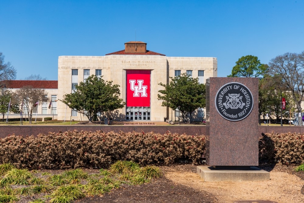 3309 Natchez Street Houston, TX 77021 - Photo 9 of 9 a view of a street with a building in the background