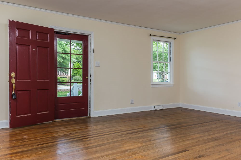 2113 Pine Drive Raleigh, NC 27608 - Photo 3 of 25 Photo 3