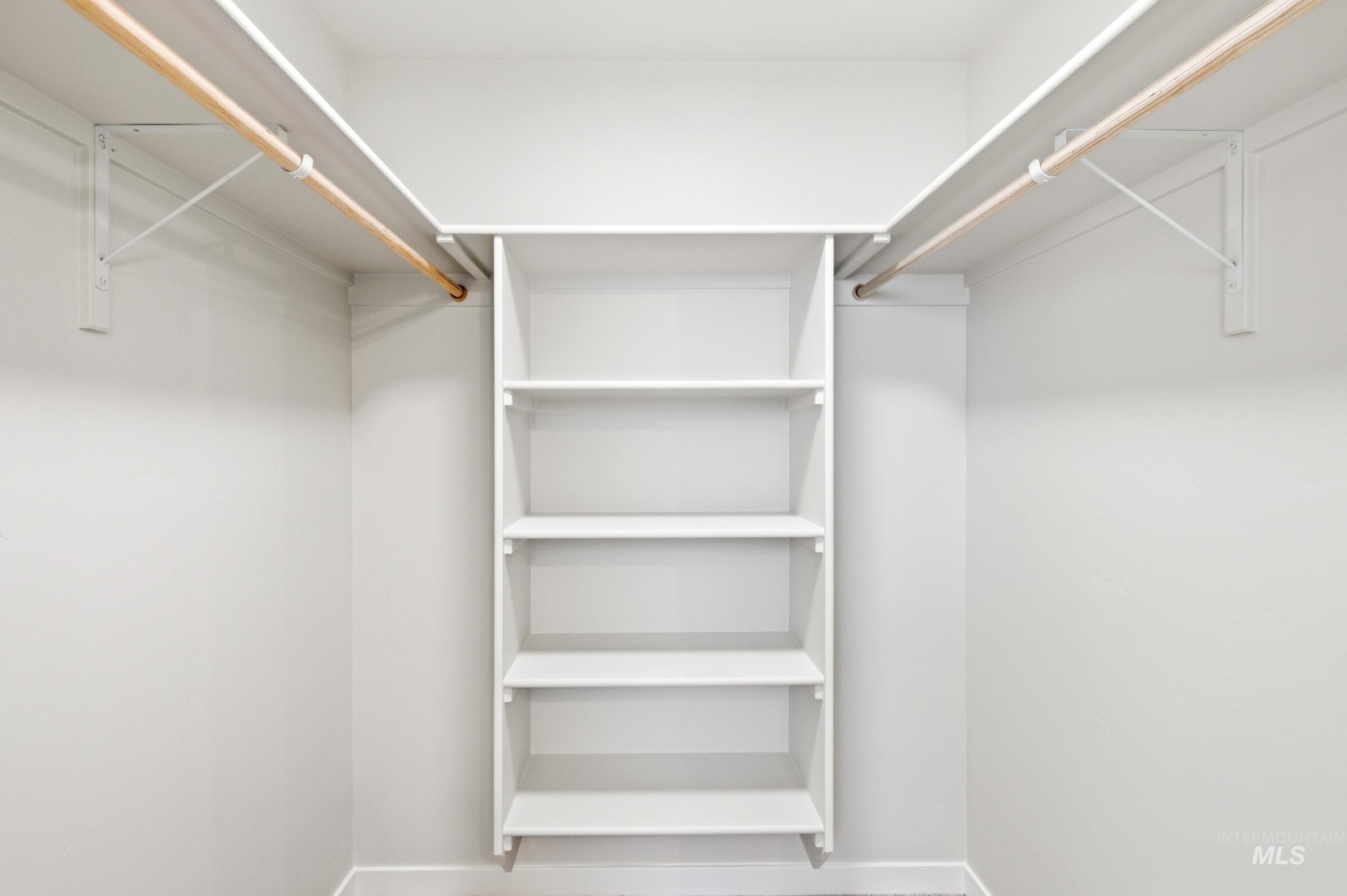 2446 West Fallon Loop Nampa, ID 83651 - Photo 15 of 19 View of walk in closet